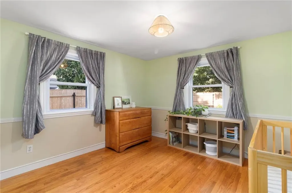 102 Howie Avenue Warwick RI 02888