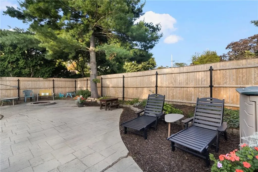 102 Howie Avenue Warwick RI 02888