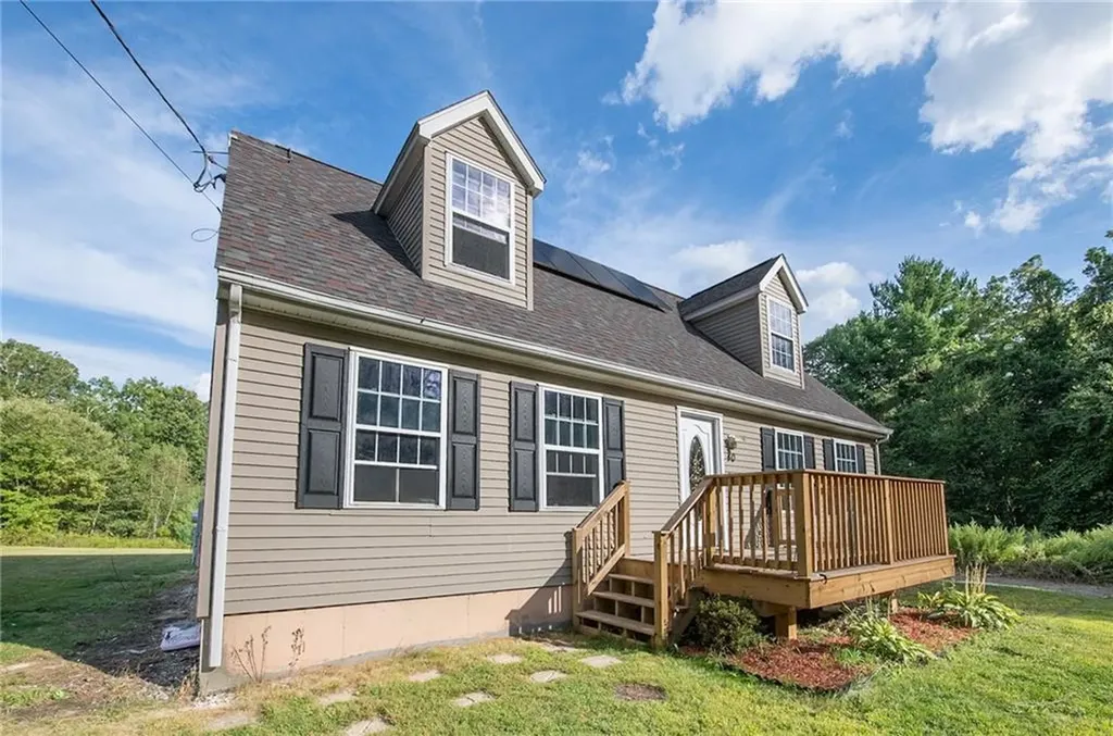 40 Hicks Way Scituate RI 02825