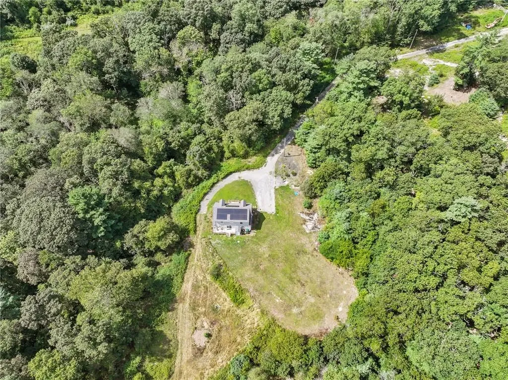 40 Hicks Way Scituate RI 02825
