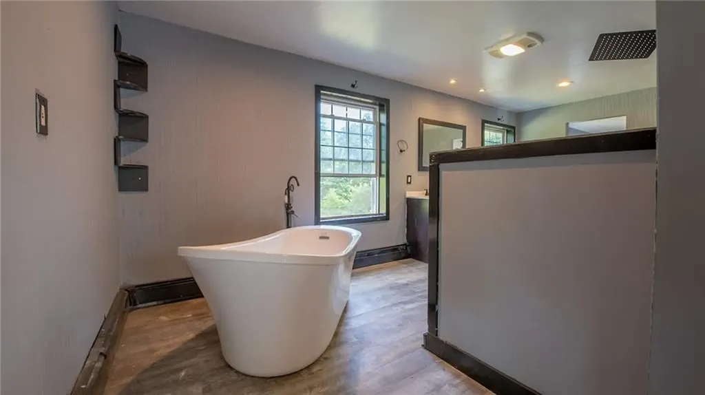 40 Hicks Way Scituate RI 02825