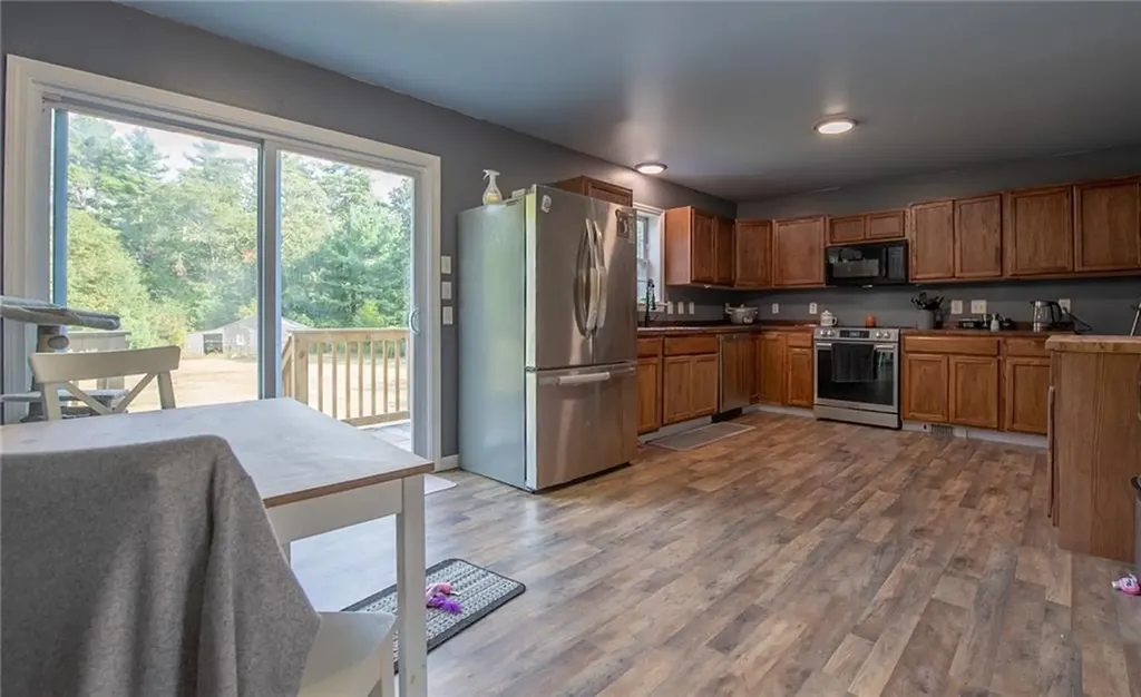 40 Hicks Way Scituate RI 02825