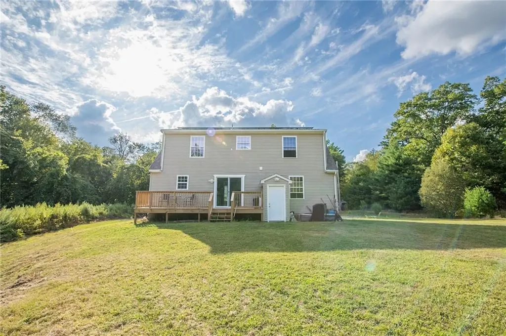40 Hicks Way Scituate RI 02825