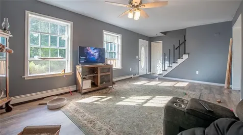 40 Hicks Way Scituate RI 02825