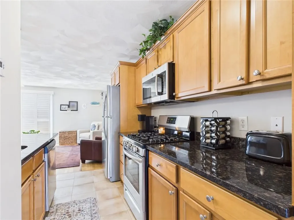 53 Rocky Brook Way South Kingstown RI 02879