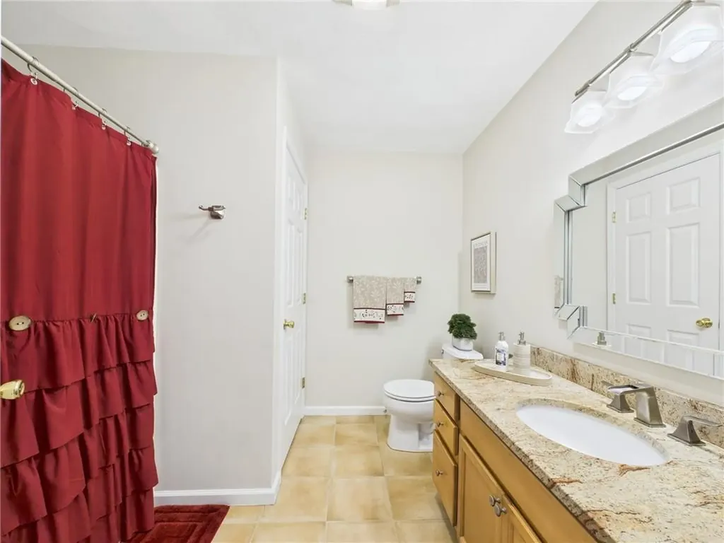 53 Rocky Brook Way South Kingstown RI 02879