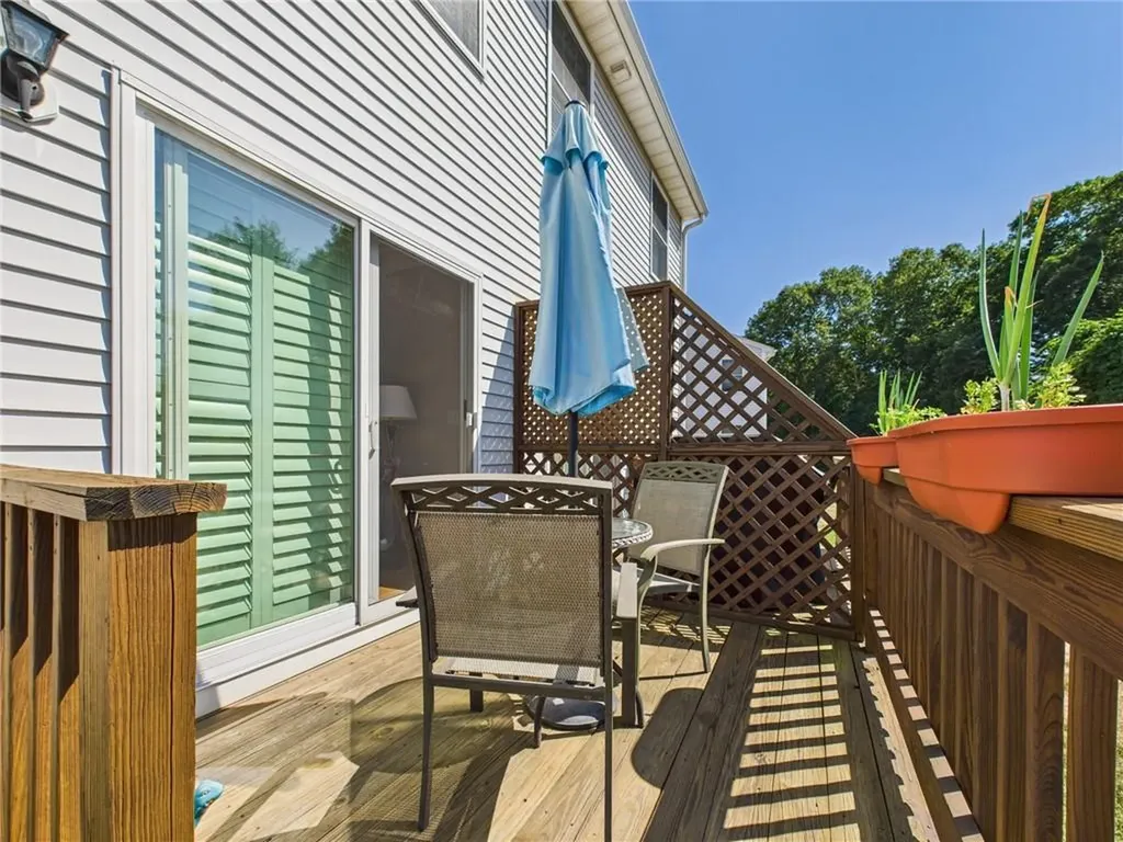 53 Rocky Brook Way South Kingstown RI 02879