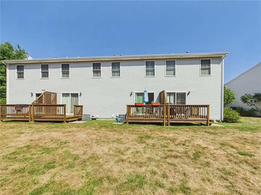 53 Rocky Brook Way South Kingstown RI 02879