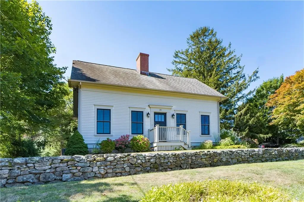 73 Stone Church Road Little Compton RI 02837
