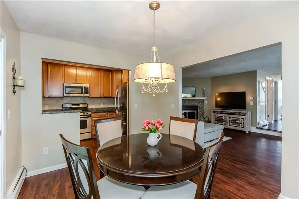 25 Venturi Green North Providence RI 02904