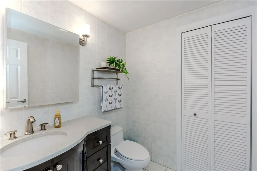 25 Venturi Green North Providence RI 02904