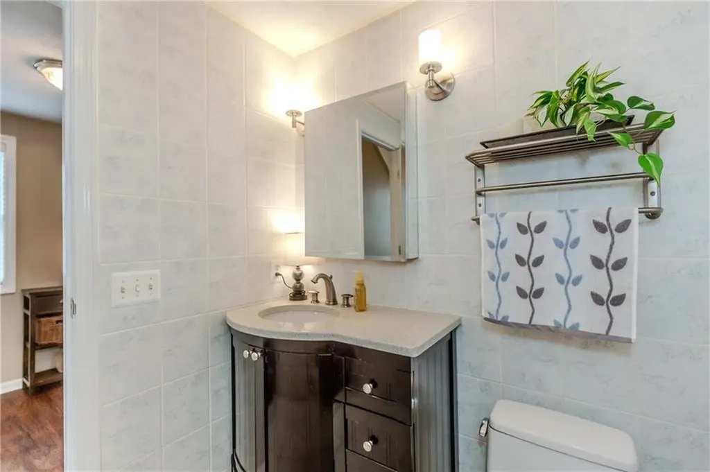 25 Venturi Green North Providence RI 02904