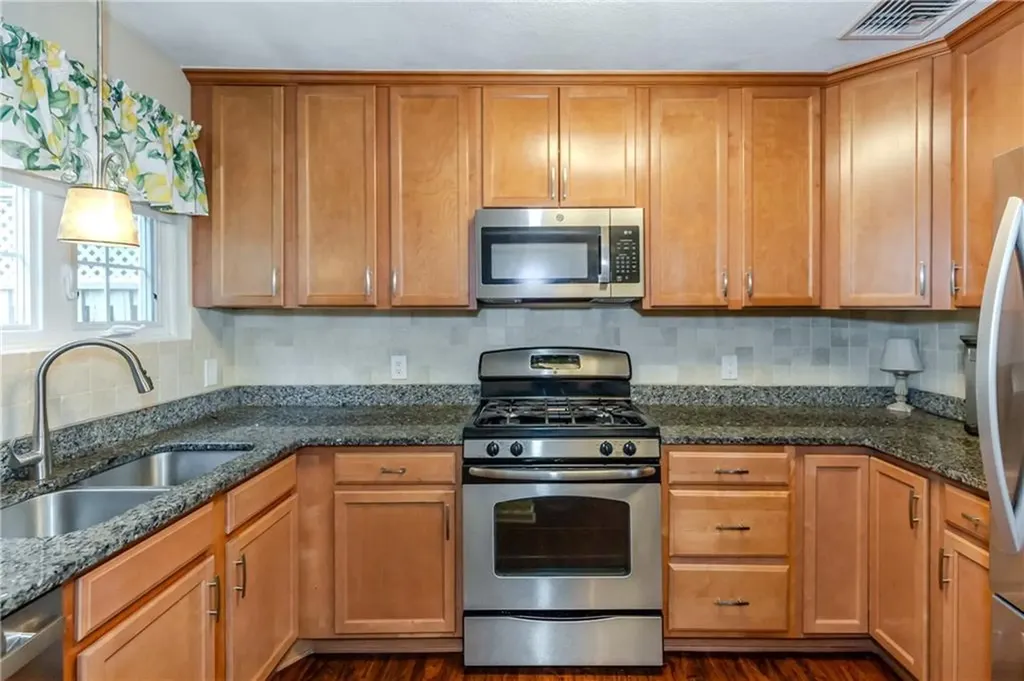 25 Venturi Green North Providence RI 02904