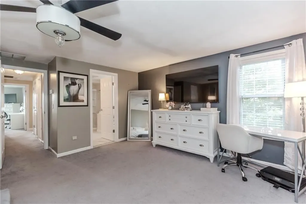 25 Venturi Green North Providence RI 02904