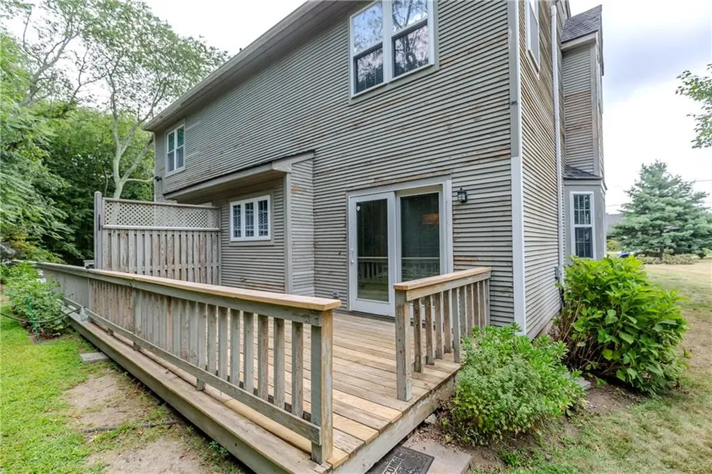 25 Venturi Green North Providence RI 02904