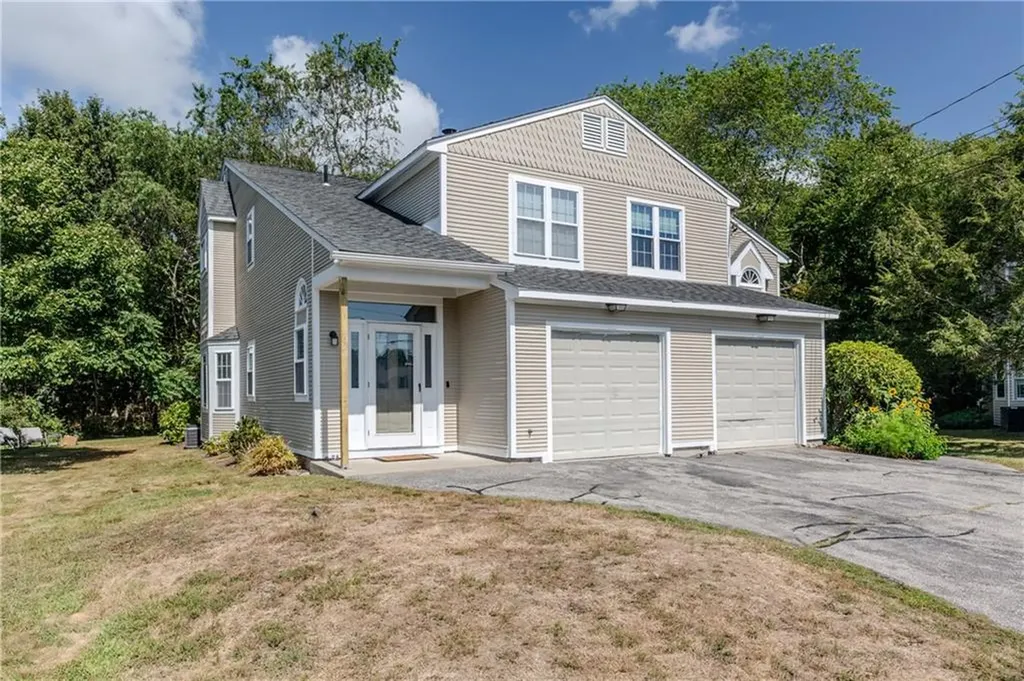 25 Venturi Green North Providence RI 02904