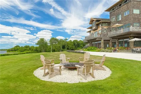 125 Cory's Lane Portsmouth RI 02871