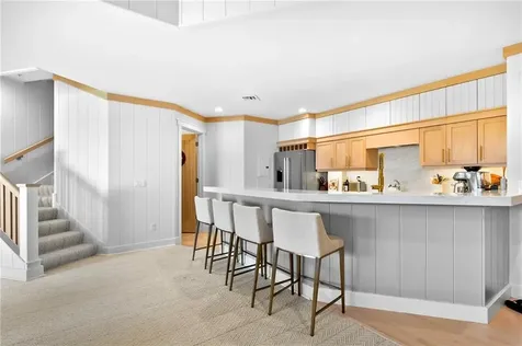 125 Cory's Lane Portsmouth RI 02871