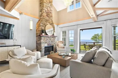 125 Cory's Lane Portsmouth RI 02871