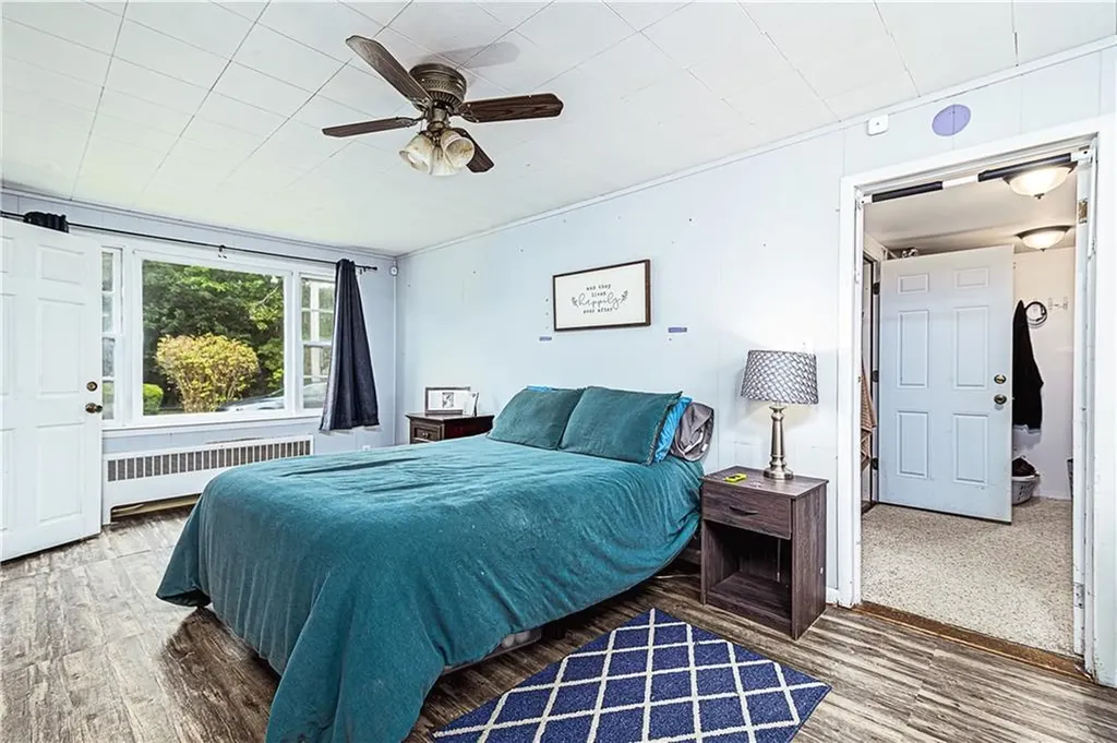 28 Bakers Creek Road Warwick RI 02886