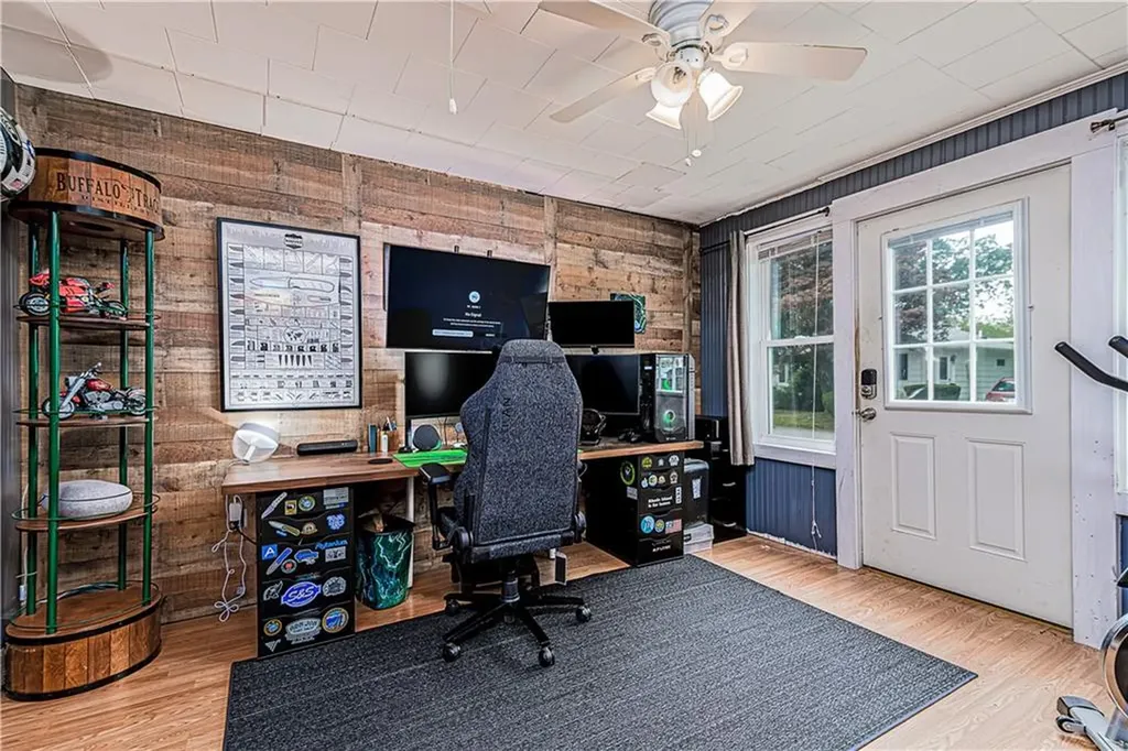 28 Bakers Creek Road Warwick RI 02886