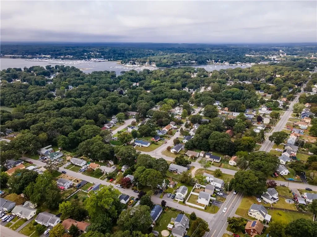 28 Bakers Creek Road Warwick RI 02886