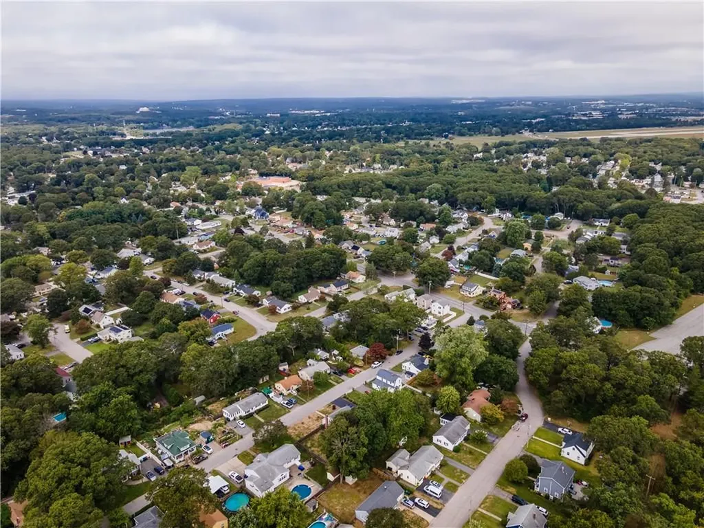 28 Bakers Creek Road Warwick RI 02886