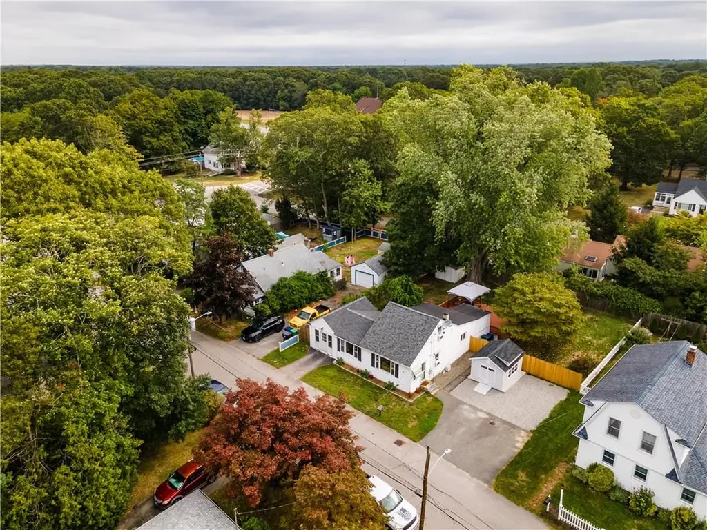 28 Bakers Creek Road Warwick RI 02886