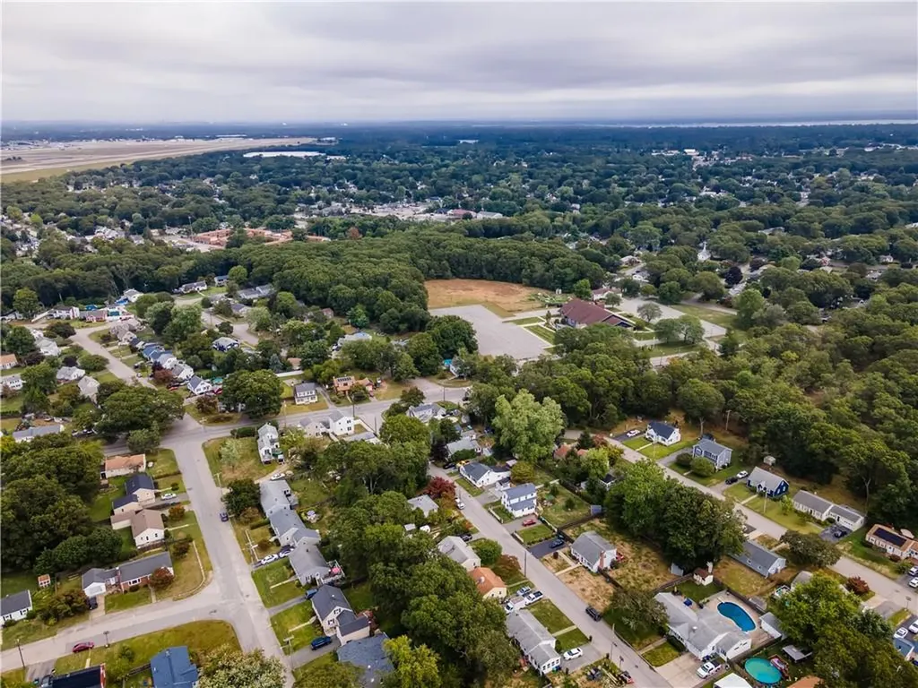 28 Bakers Creek Road Warwick RI 02886