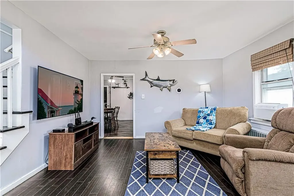 28 Bakers Creek Road Warwick RI 02886