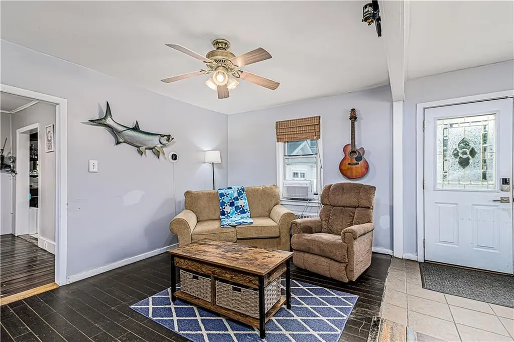 28 Bakers Creek Road Warwick RI 02886