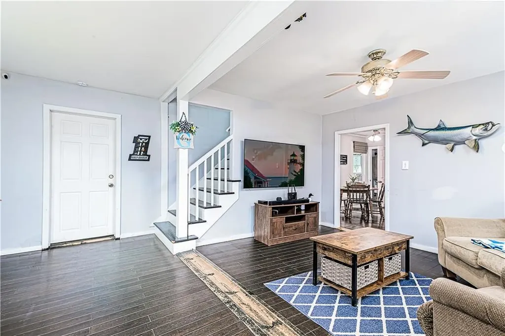 28 Bakers Creek Road Warwick RI 02886