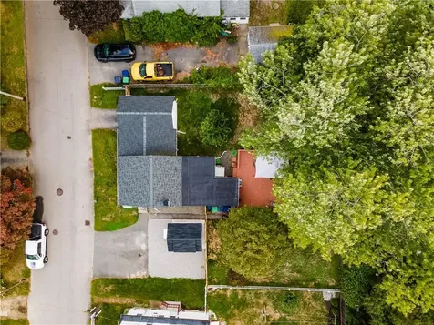 28 Bakers Creek Road Warwick RI 02886