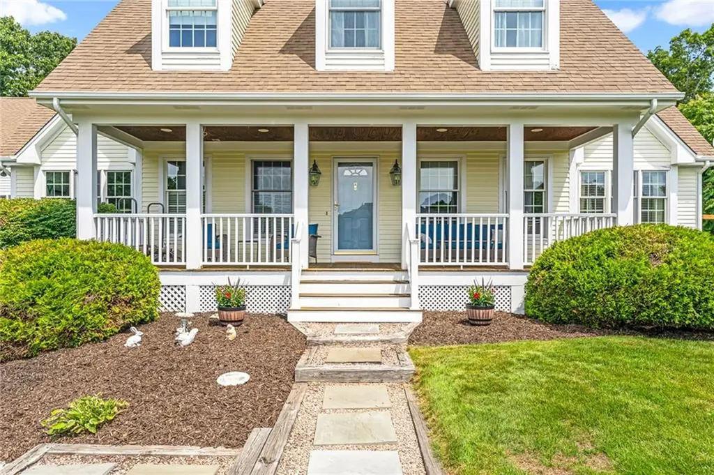 11 Hamilton Road Westerly RI 02891