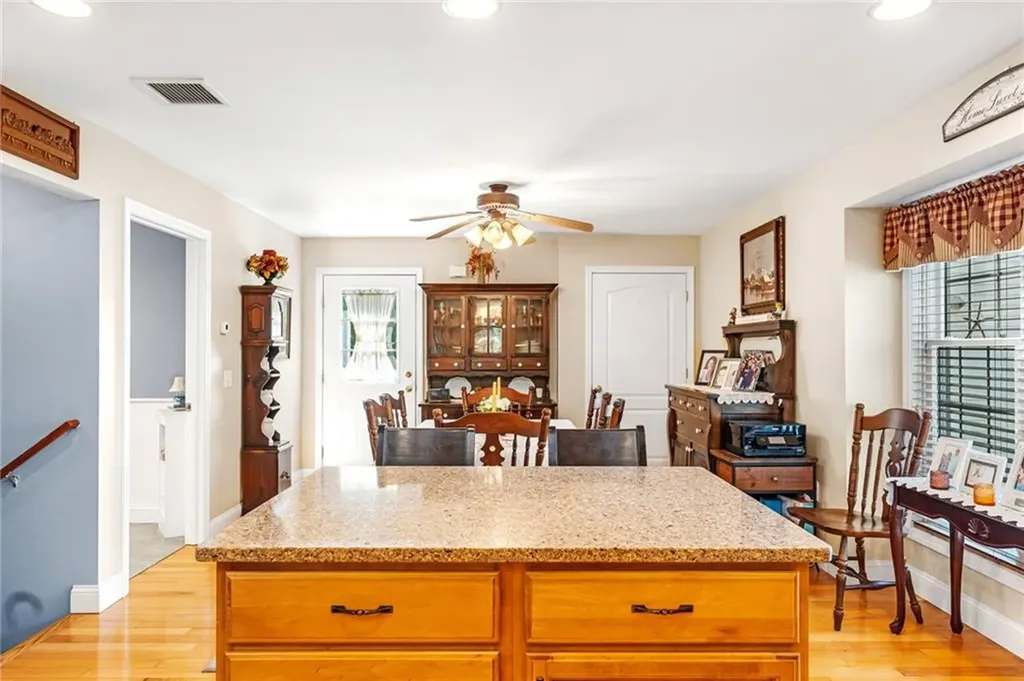 11 Hamilton Road Westerly RI 02891