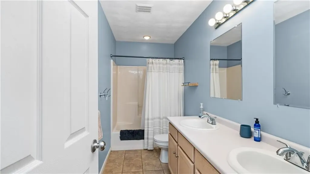 45 Cobblestone Terrace Coventry RI 02816