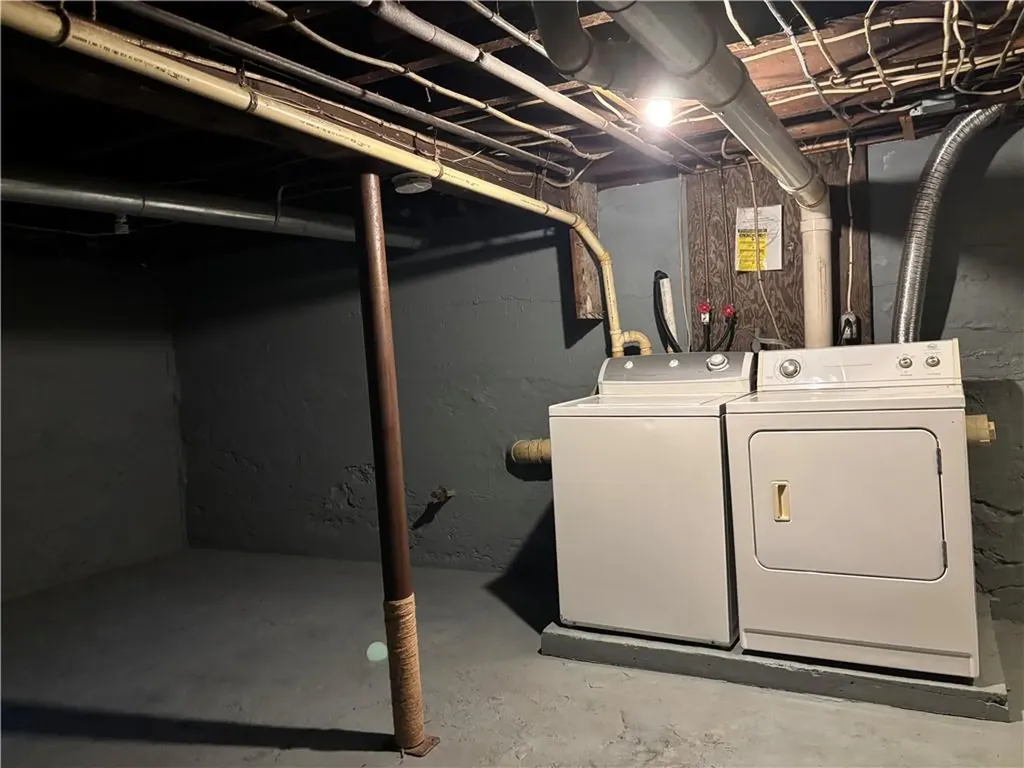 164 Bay Spring Avenue Barrington RI 02806