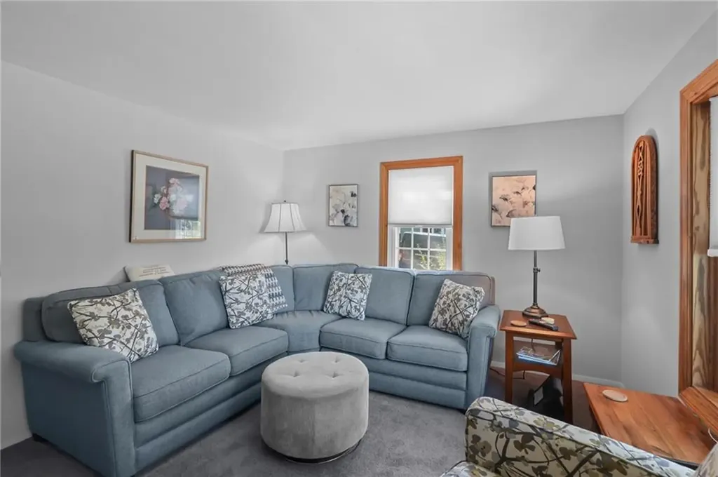 26 Lloyd Drive Coventry RI 02816
