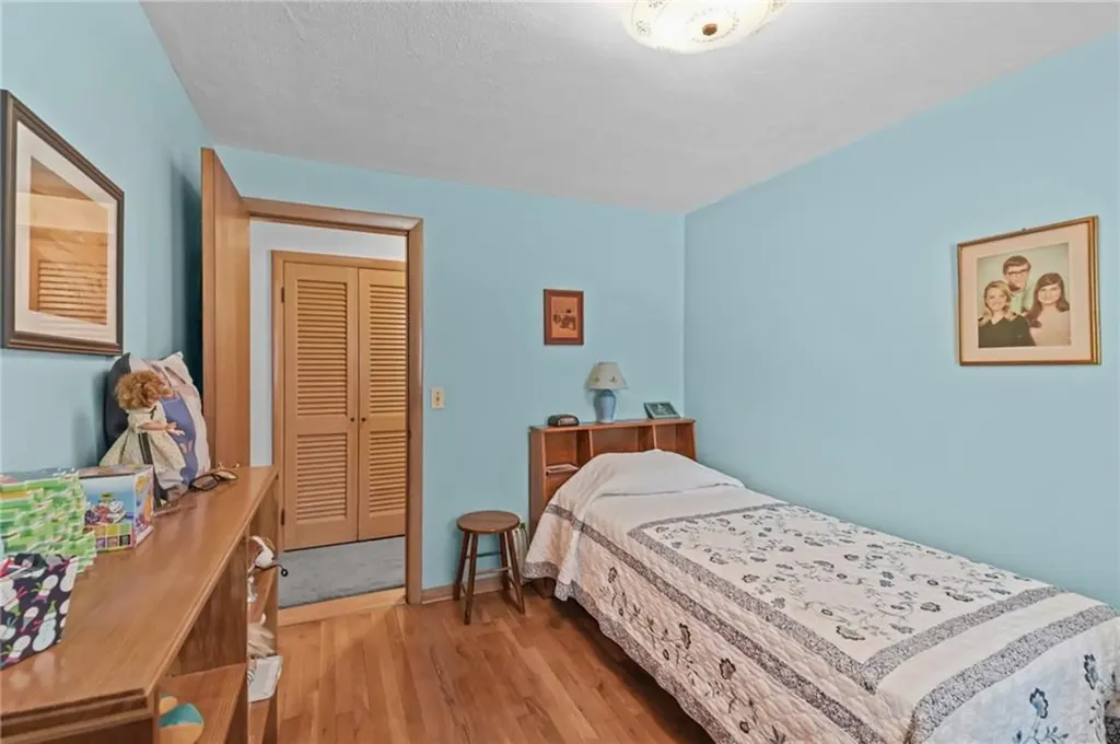 26 Lloyd Drive Coventry RI 02816