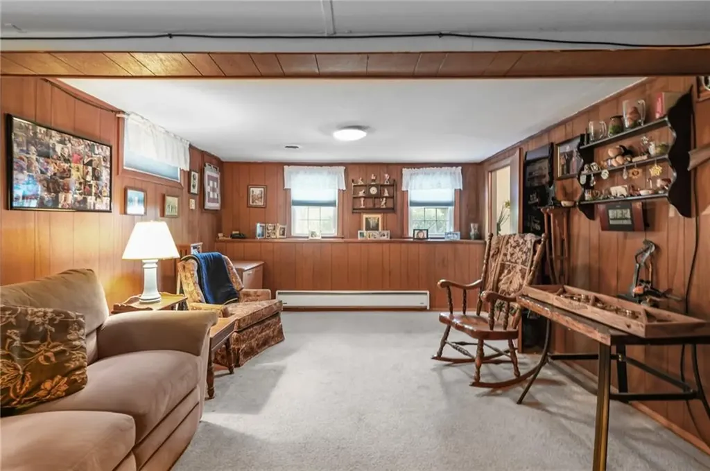 26 Lloyd Drive Coventry RI 02816