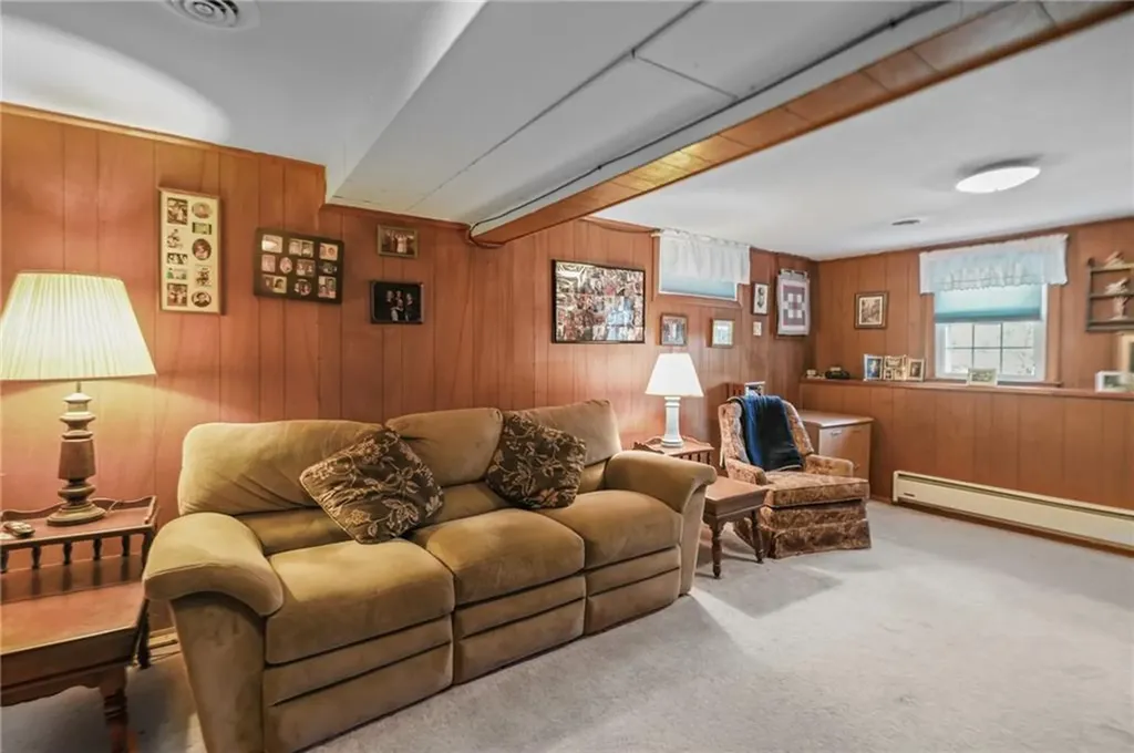 26 Lloyd Drive Coventry RI 02816