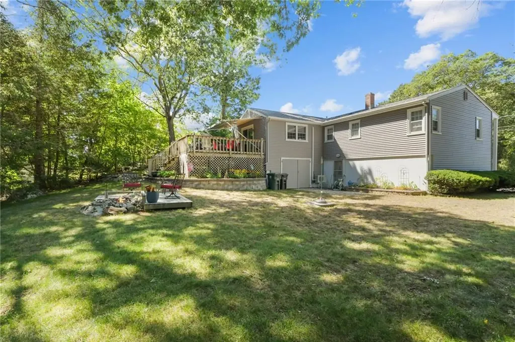 26 Lloyd Drive Coventry RI 02816