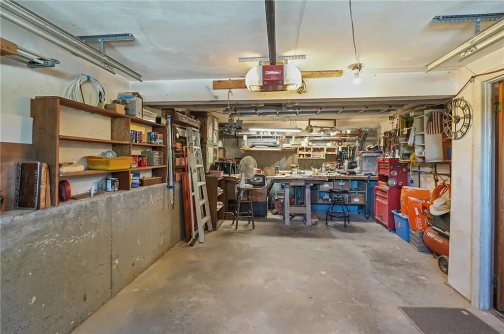 26 Lloyd Drive Coventry RI 02816