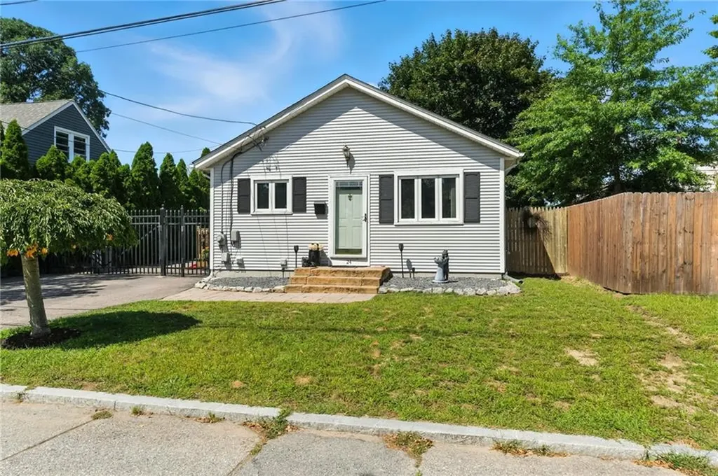 24 Tobyhanna Street Providence RI 02910