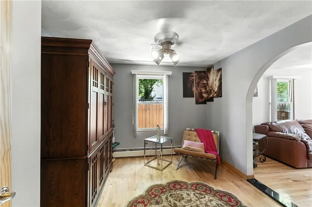 24 Tobyhanna Street Providence RI 02910