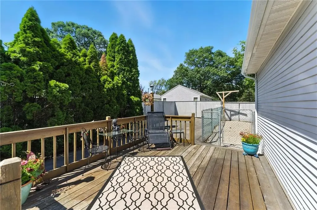 24 Tobyhanna Street Providence RI 02910