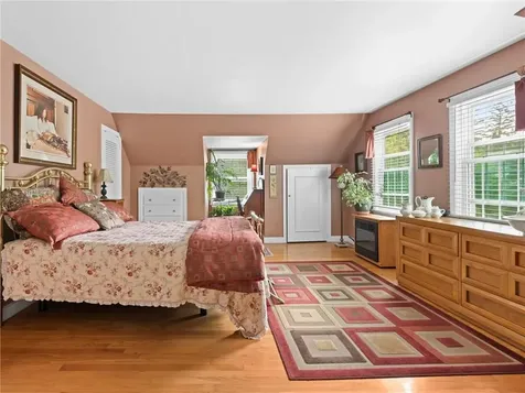 110 Hopkins Avenue Johnston RI 02919