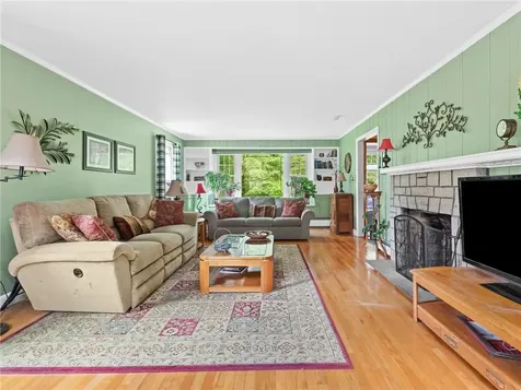 110 Hopkins Avenue Johnston RI 02919