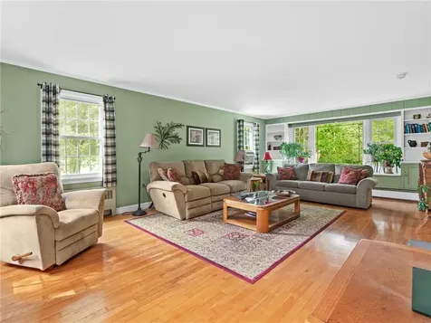 110 Hopkins Avenue Johnston RI 02919