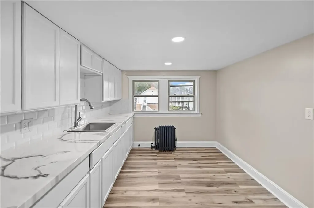 126 Roger Williams Avenue Providence RI 02907